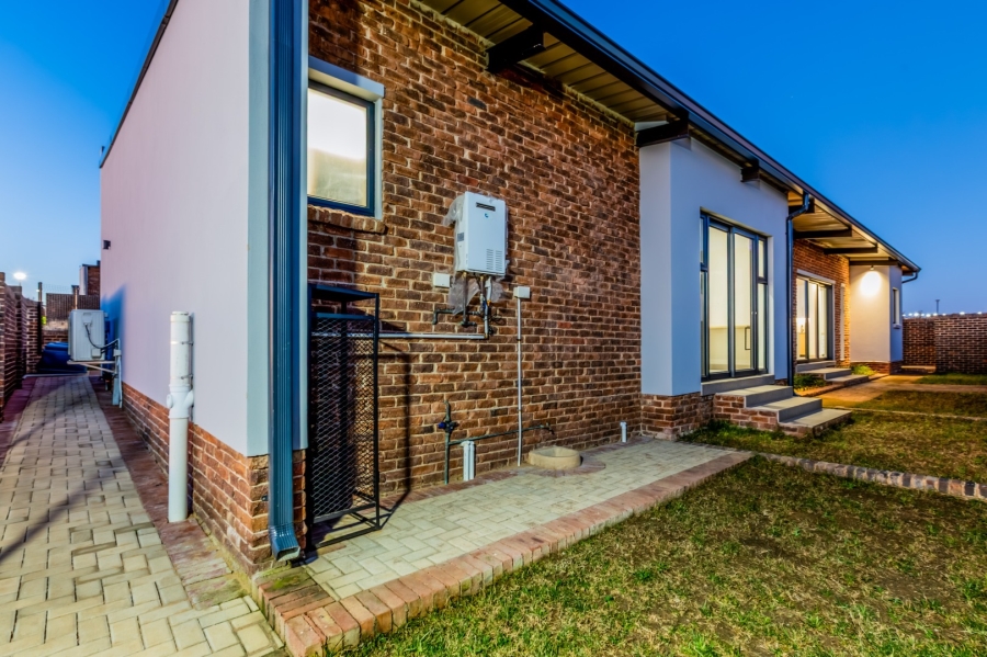 3 Bedroom Property for Sale in Vyfhoek A H North West